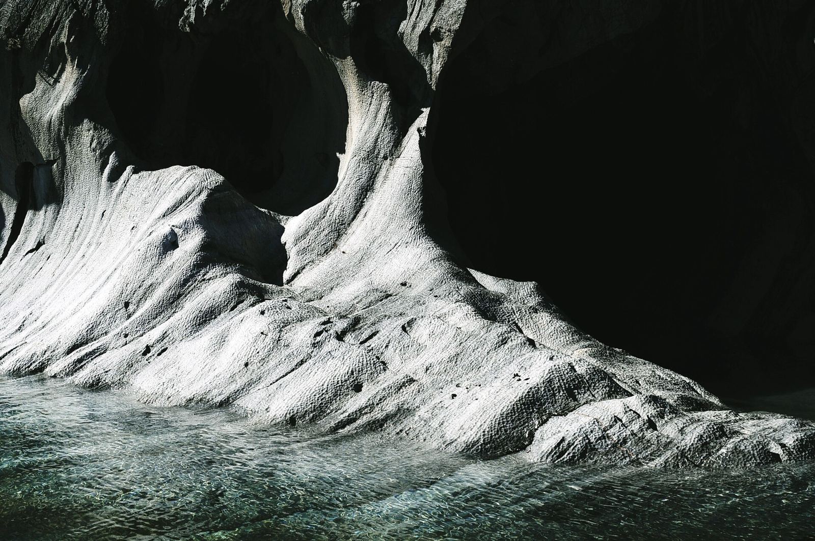 Marble Caves – Capilla de Mármol 08